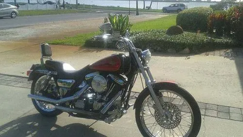 Продается или обменивается мотоцикл Harley-Davidson FXLR Low Rider 1990 года выпуска.