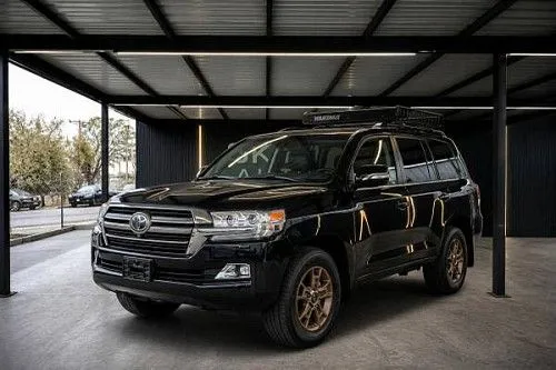 Toyota Land Cruiser URJ200L 2021 года выпуска