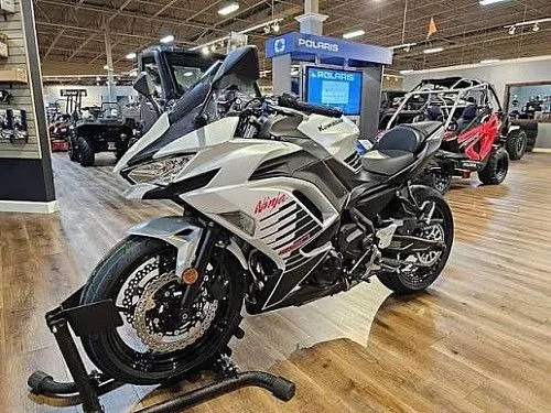 Kawasaki Ninja 650 ABS 2026 года выпуска