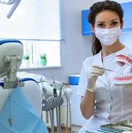 Dr. Karen Arakelian, DDS