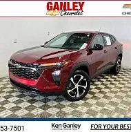Chevrolet Trax 1RS SUV 2024 года, цвет «малиновый металлик»