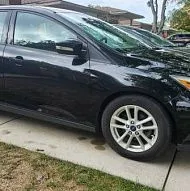 От Ларри Джи. Как новый, 2015 Ford Focus SE, механическая коробка передач.