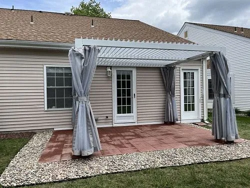 Дек, Порч, Gazebo , Canopy, Retractable Awning, Patio ,Paver, Railing ,Turf, Заборы 