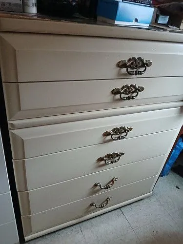 Dresser комод шкаф как новый $50