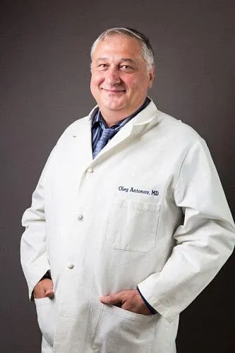 Dr. Antonov, Oleg
