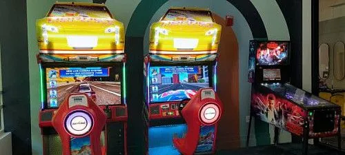 Качественный ремонт аркадных автоматов, музыкальных автоматов, пинбольных автоматов, телевизоров и винтажной техники.