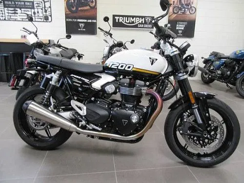 Triumph Speed Twin 1200 2026 года выпуска