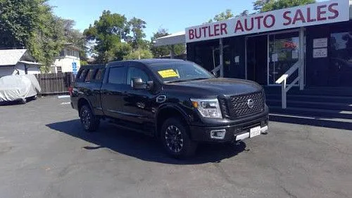 Nissan Titan Crew PRO 4x4 2018 года выпуска