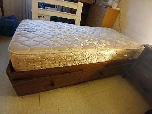 Captain bed like new кровать как новая $50 matrass $50