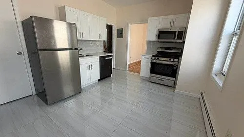 106-25 160th St, # 3E, Jamaica, NY 11433