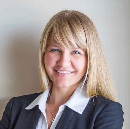 Real Estate Broker, Helen-Alyona Harp