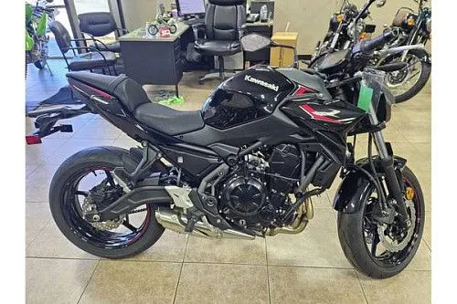 Kawasaki Z650 2025 года