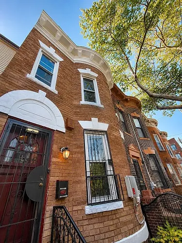 300 Milford St Brooklyn