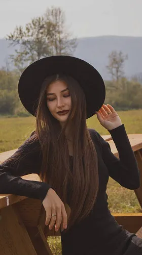 Лиза - Стилист