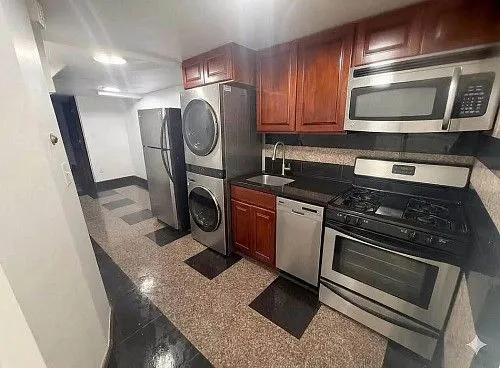 25-40 35th St, # B1, Astoria, NY 11103