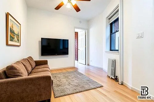 460 W 49th St, # 8, New York, NY 10019