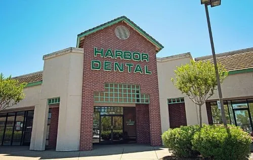 Vilderman Yuly DDS at Harbor Dental Group
