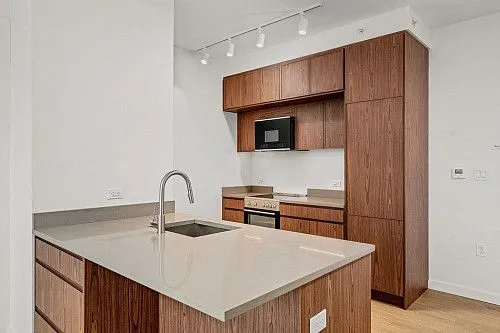 40 Bruckner Blvd, # D327, Bronx, NY 10454