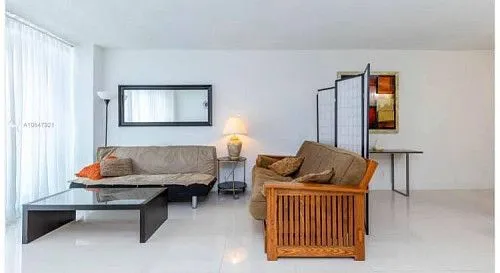 Olga Mashkala, Real Estate Agent