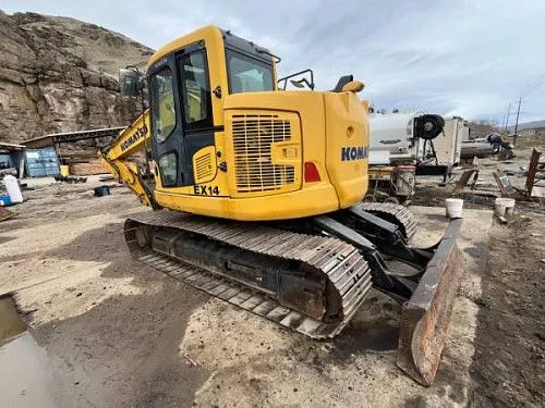 Экскаватор KOMATSU PC138USLC-11 2016 года выпуска, 5500 моточасов, контроль скорости захвата.