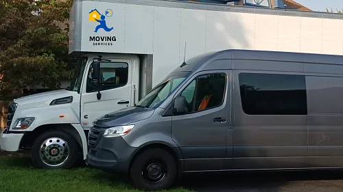 MOVING - ПРОФЕССИОНАЛЬНЫЕ УСЛУГИ ГРУЗОПЕРЕВОЗОК
