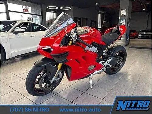 Ducati Panigale V4S 2018 года