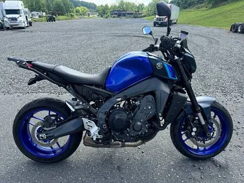 Мотоцикл YAMAHA MT-09 NAKED SPORTBIKE 2023 года выпуска с дополнительным оборудованием. Возможно оформление кредита.