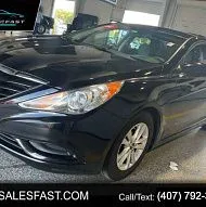 Hyundai Sonata GLS 4DR СЕДАН 2011 года выпуска.