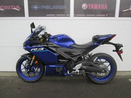 Новый спортивный мотоцикл Yamaha YZF-R3 R3 2026 года.