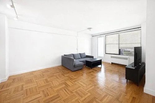 9850 63rd Dr, APT 1E, Flushing, NY 11374