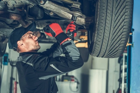Garry Kir, Car Service