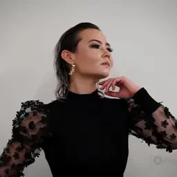 ЛЕЙЛА ФЕЙ - УРОКИ МУЗЫКИ