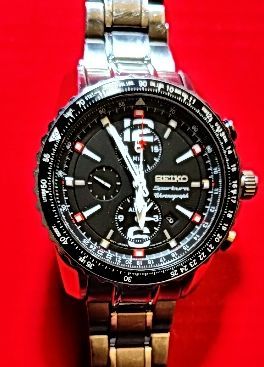 СРОЧНО мужские наручные часы с браслетом легендарный фирма SEIKO 