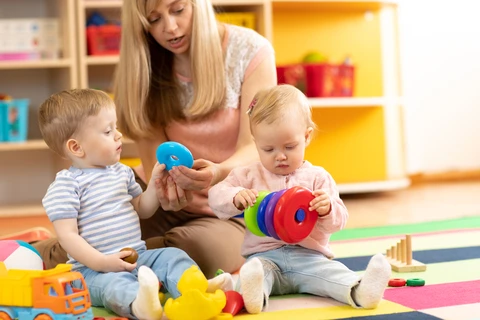 Elena Romashkan, Babysitter