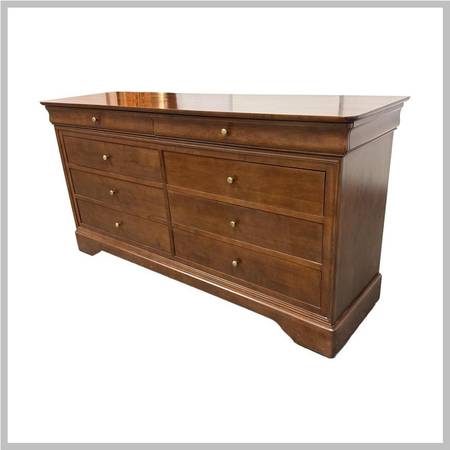 Комод Shermag Louis Philippe с шестью ящиками