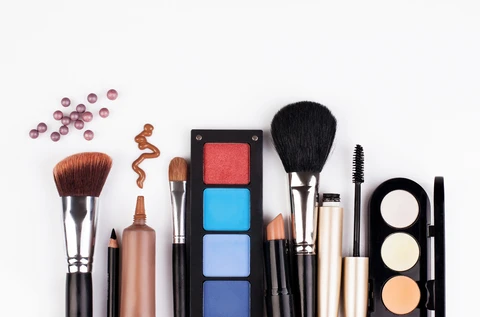 Lilit, Makeup