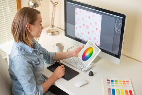 Yelyzaveta, Web Designer