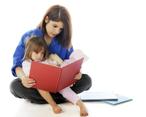 Khazinat, Babysitter