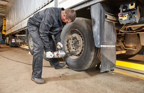 VAAS GARAGE TRUCK AND TRAILER REPAIR
