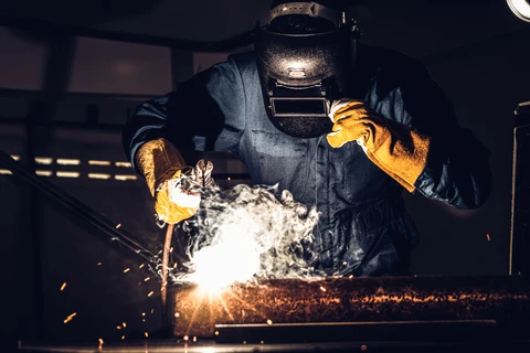 ⁨Viktor Khomich⁩, Welder