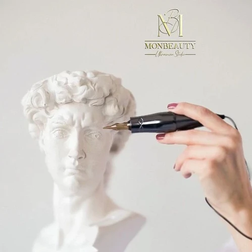Kristina, Monbeauty Studio