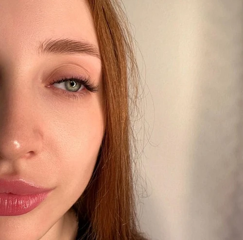 Alla Bukovska, Lash Extensions
