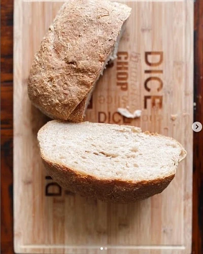 Elena, Bread