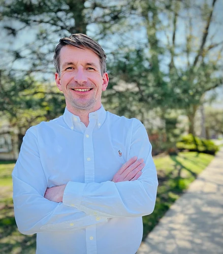 Volodymyr Poshpur, Real Estate Agent, KOMAR