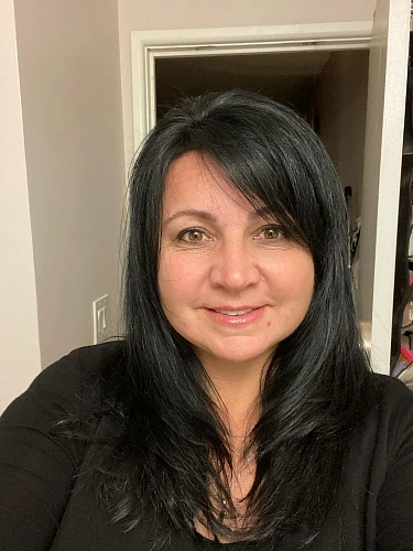 Natalia, Insurance Agent