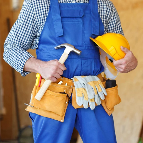 Roman, Handyman