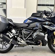 BMW R 1250 RS 2022 года выпуска, цвет Imperial Blue Metallic — от премиум-дилера!