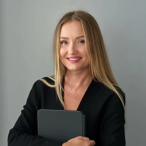 Krystyna Rudavska, Realtor