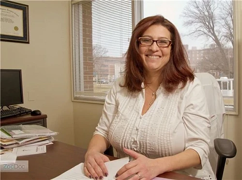 Dr. Yelena Lubman, OB/GYN
