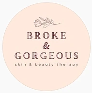 Natural-Looking Brows & Lashes